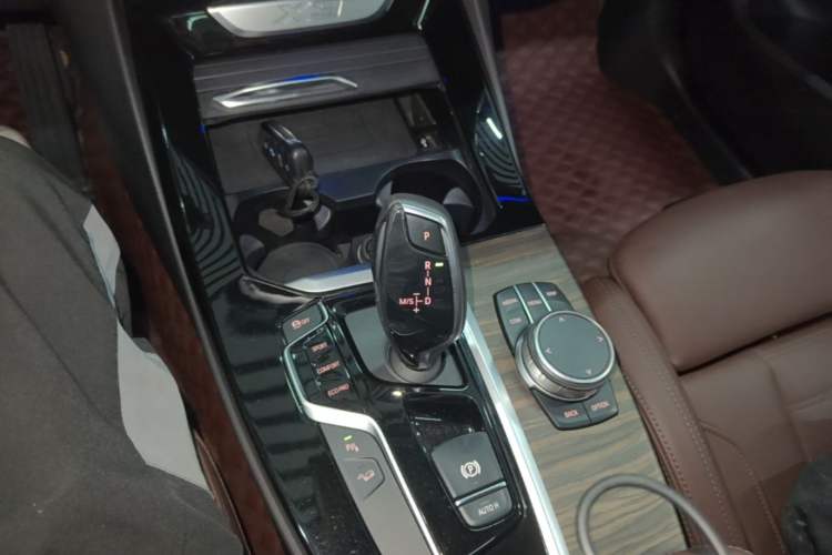 Used BMW X3 2020 xDrive28i Luxury Package Gear Lever