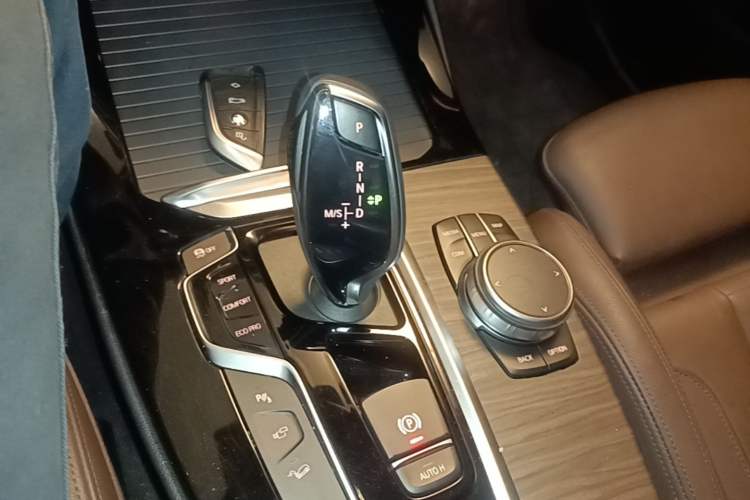 Used BMW X3 2020 xDrive28i M Sport Package Gear Lever
