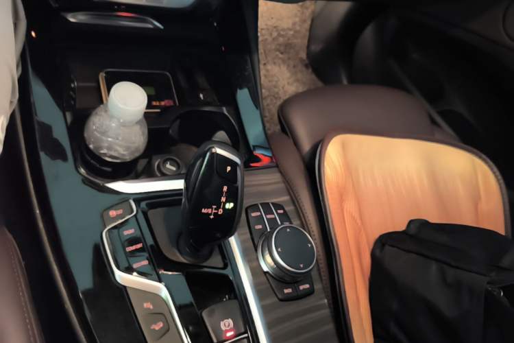 Used BMW X3 2020 xDrive28i Luxury Package Gear Lever