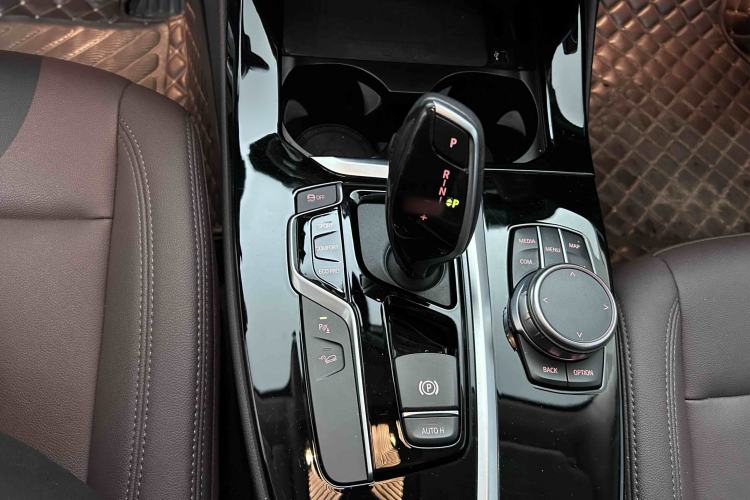 Used BMW X3 2020 xDrive25i Luxury Package Gear Lever