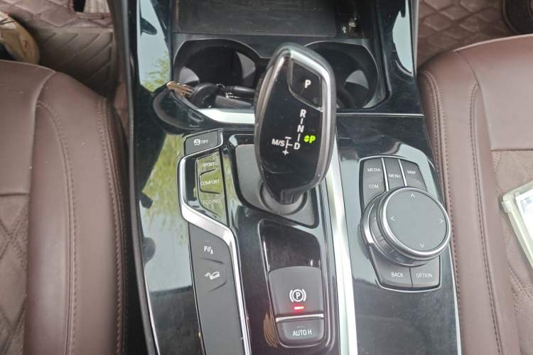 Used BMW X3 2020 xDrive25i Luxury Package Gear Lever