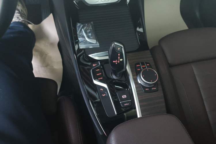 Used BMW X3 2020 xDrive28i M Sport Package Gear Lever