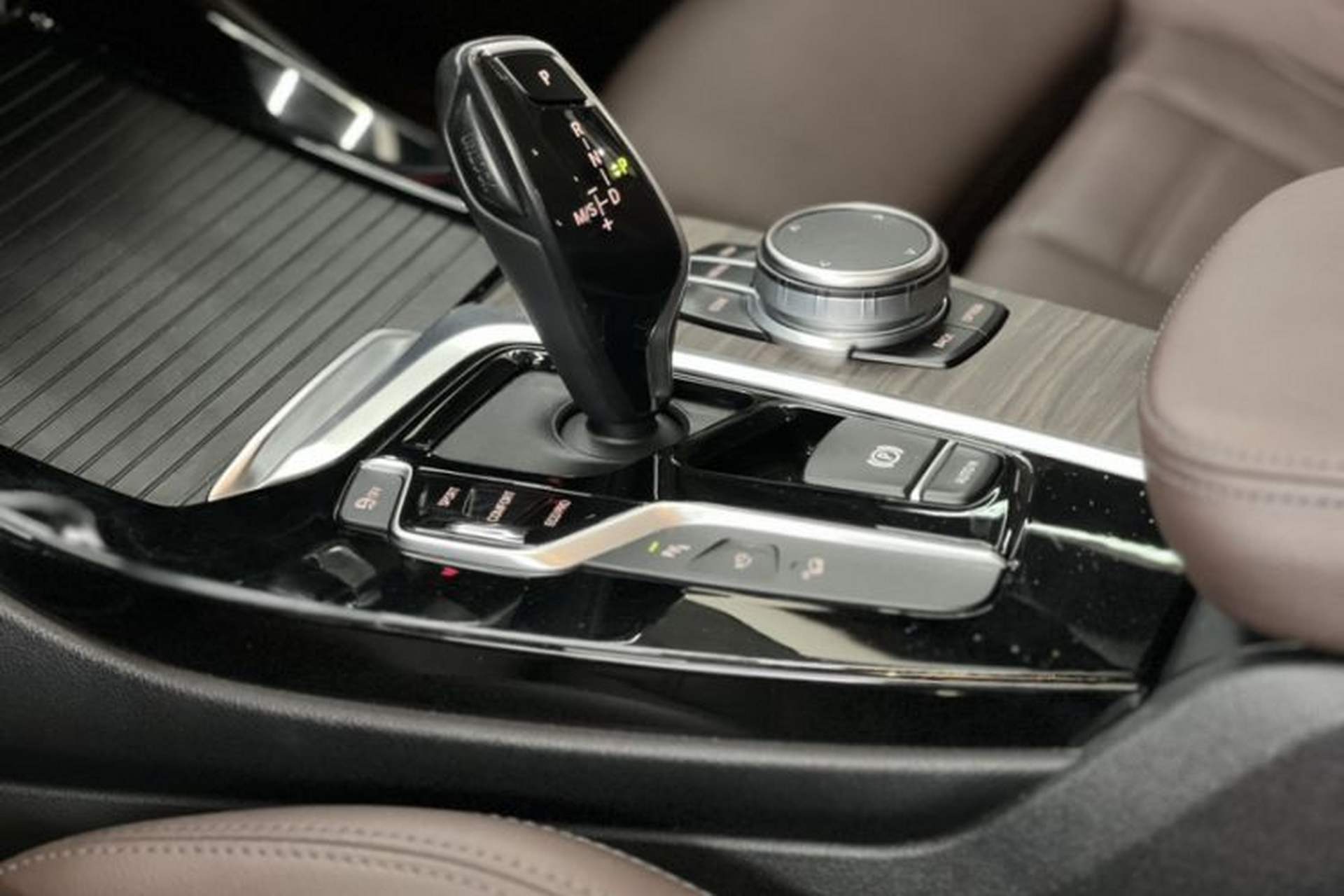 Used BMW X3 2020 xDrive28i Luxury Package Gear Lever
