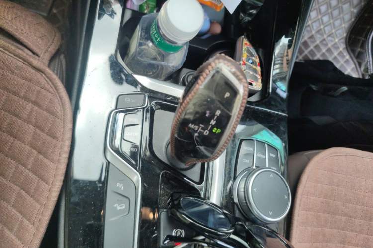 Used BMW X3 2020 xDrive25i Luxury Package Gear Lever