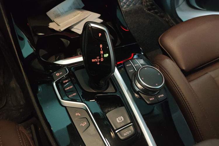 Used BMW X3 2020 xDrive25i Luxury Package Gear Lever