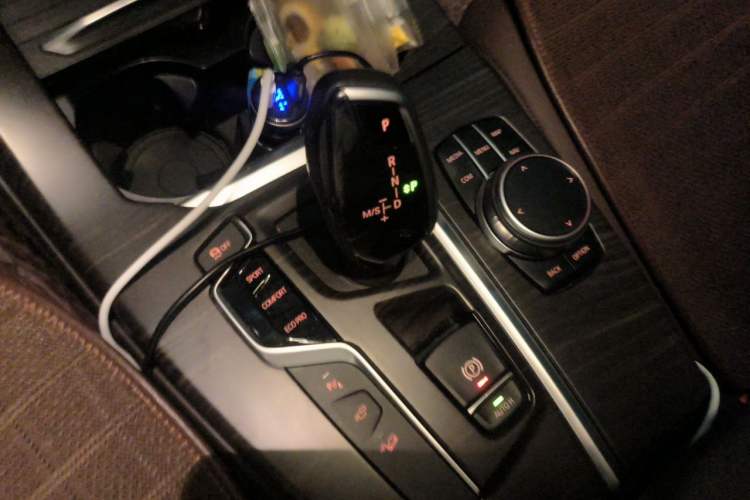 Used BMW X3 2020 xDrive25i Luxury Package Gear Lever