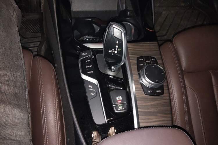 Used BMW X3 2020 xDrive28i Luxury Package Gear Lever