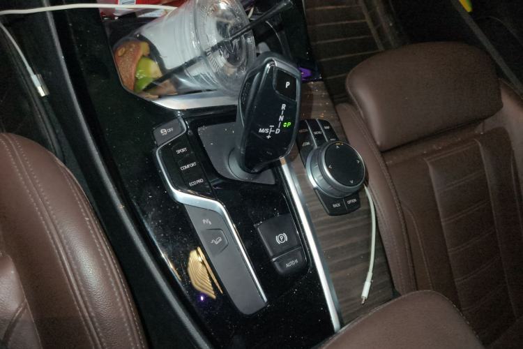 Used BMW X3 2020 xDrive28i Luxury Package Gear Lever