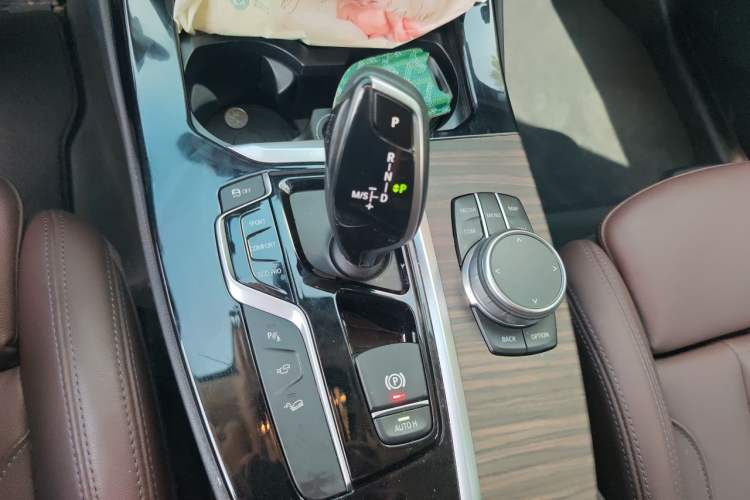 Used BMW X3 2020 xDrive28i Luxury Package Gear Lever