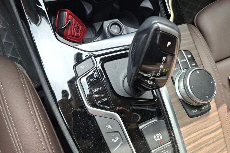 Used BMW X3 2020 xDrive28i Luxury Package Gear Lever