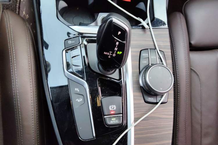 Used BMW X3 2020 xDrive28i Luxury Package Gear Lever
