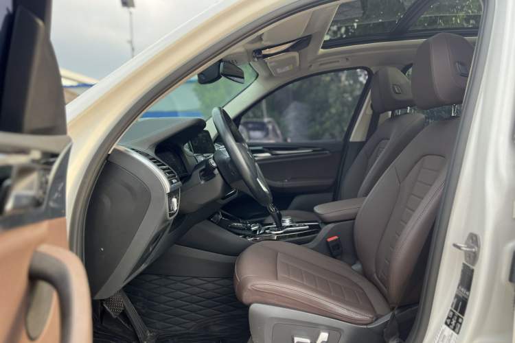 Used BMW X3 2020 xDrive25i Luxury Package Interior 1