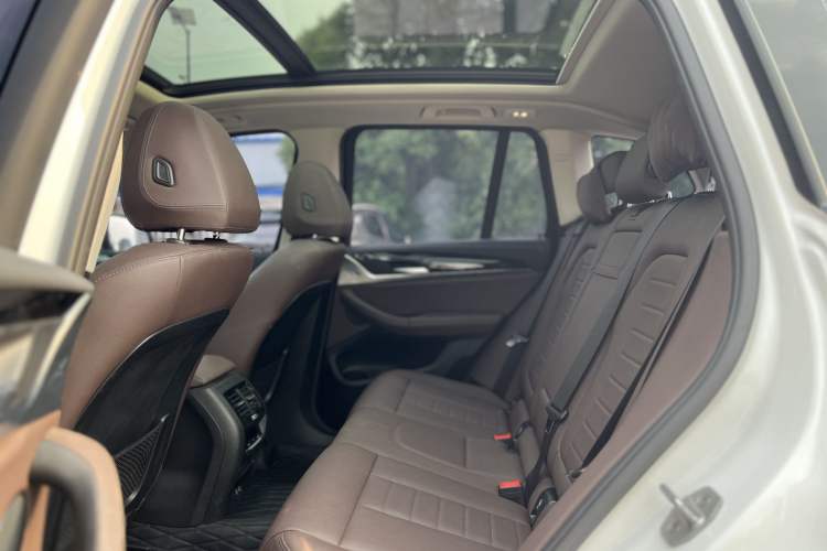 Used BMW X3 2020 xDrive25i Luxury Package Interior 2