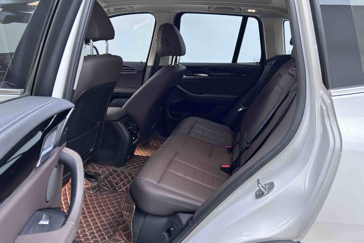 Used BMW X3 2020 xDrive25i Luxury Package Interior 2