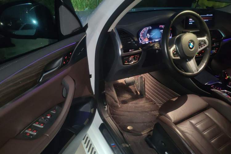 Used BMW X3 2020 xDrive28i M Sport Package Interior 3