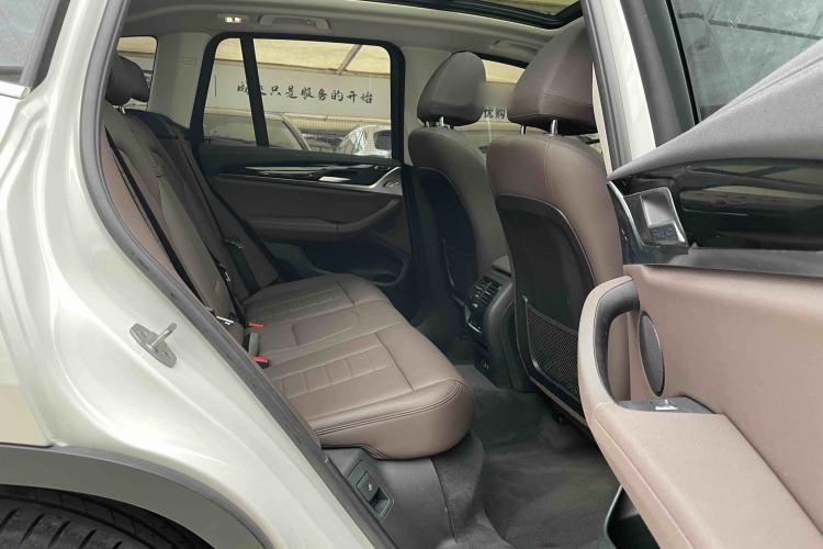 Used BMW X3 2020 xDrive25i Luxury Package Interior 4