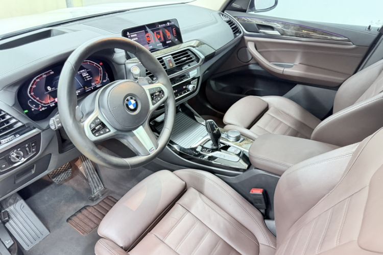 Used BMW X3 2020 xDrive30i Luxury Model with M Sport Package Interior 5