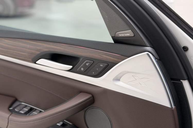 Used BMW X3 2020 xDrive28i Luxury Package Interior 5