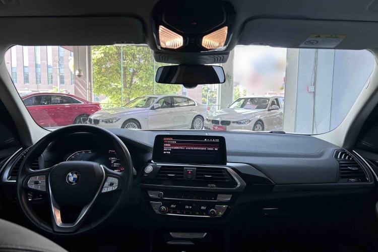 Used BMW X3 2020 xDrive25i Luxury Package Interior 5