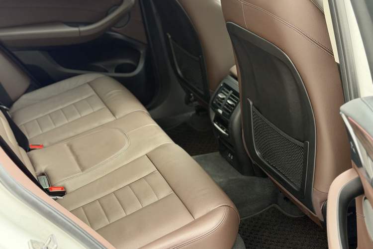 Used BMW X3 2020 xDrive28i Luxury Package Interior 7