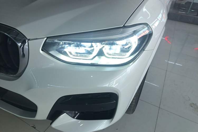Used BMW X3 2020 xDrive30i Luxury Model with M Sport Package Left Front Headlight