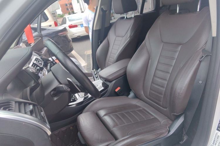 Used BMW X3 2020 xDrive30i Luxury Model with M Sport Package Left Front Seat