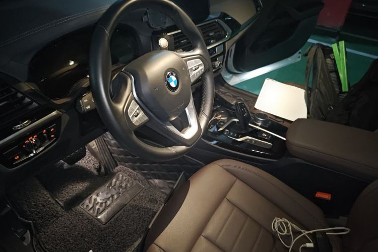 Used BMW X3 2020 xDrive25i Luxury Package Left Front Seat