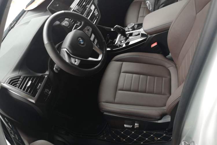 Used BMW X3 2020 xDrive25i Luxury Package Left Front Seat