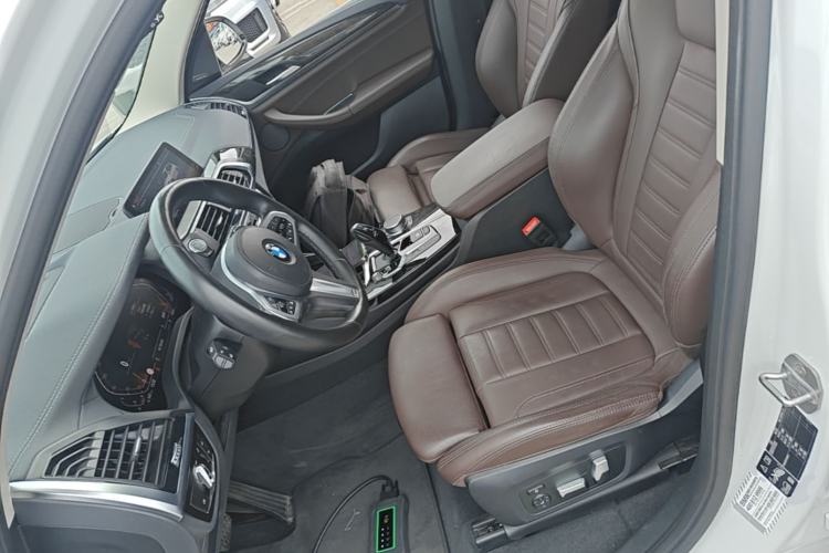 Used BMW X3 2020 xDrive30i Luxury Model with M Sport Package Left Front Seat