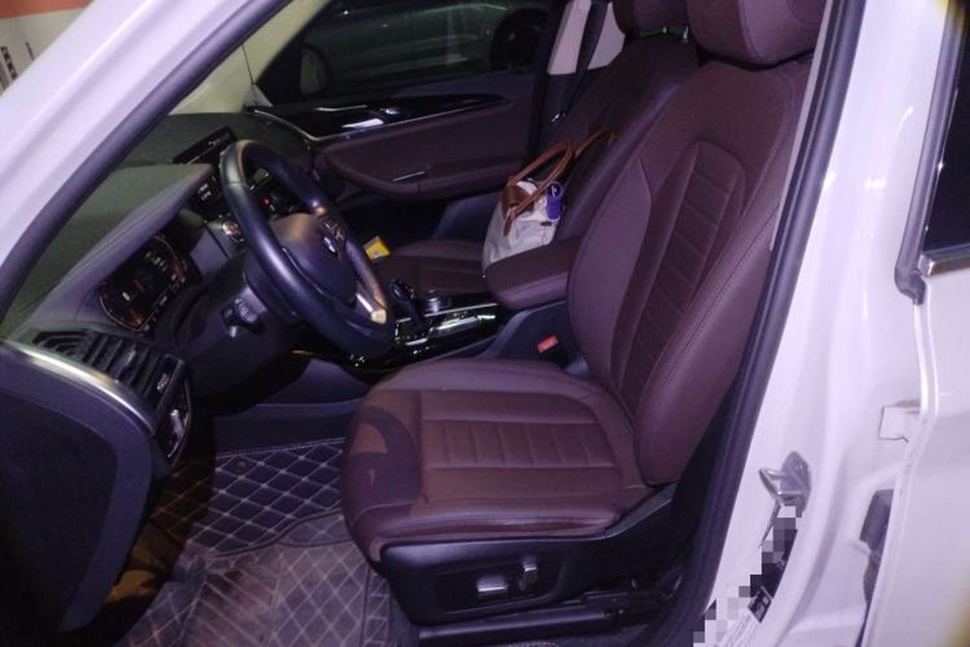 Used BMW X3 2020 xDrive25i Luxury Package Left Front Seat