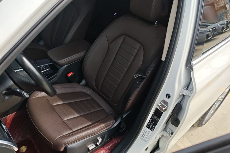 Used BMW X3 2020 xDrive25i Luxury Package Left Front Seat