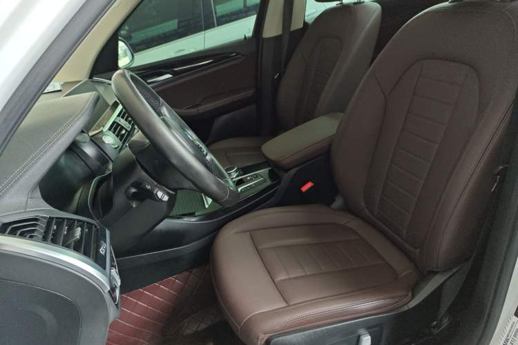 Used BMW X3 2020 xDrive25i M Sport Package Left Front Seat