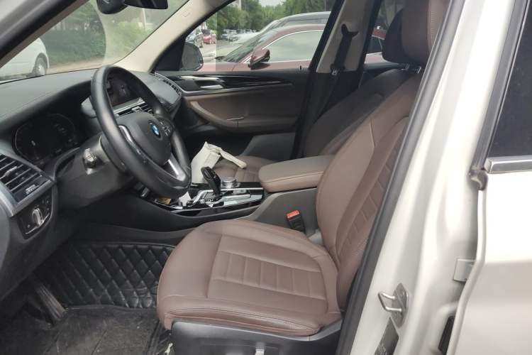 Used BMW X3 2020 xDrive25i Luxury Package Left Front Seat