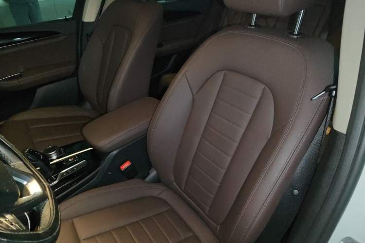 Used BMW X3 2020 xDrive25i Luxury Package Left Front Seat