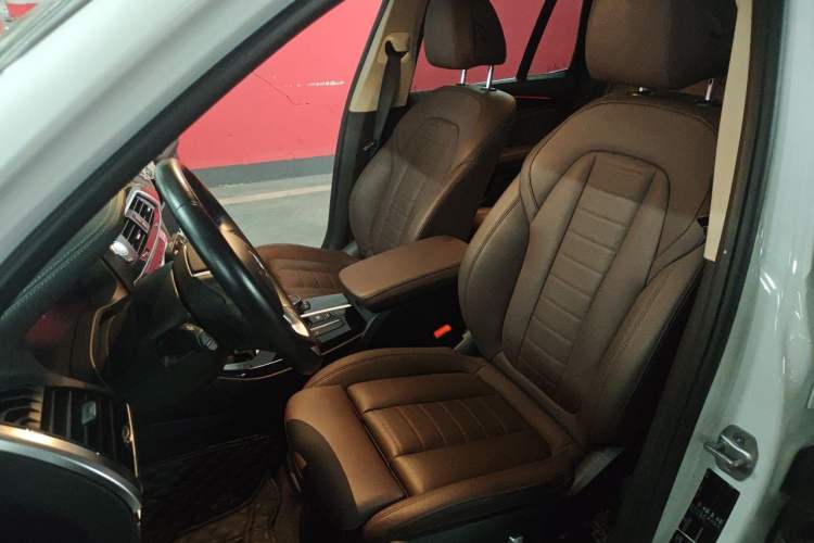 Used BMW X3 2020 xDrive25i Luxury Package Left Front Seat