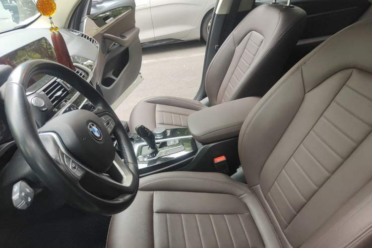 Used BMW X3 2020 xDrive25i Luxury Package Left Front Seat