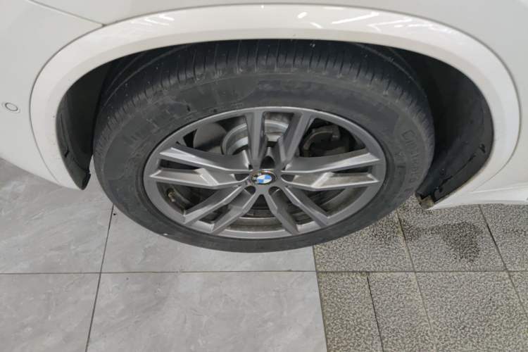 Used BMW X3 2020 xDrive28i M Sport Package Left Front Wheel Hub
