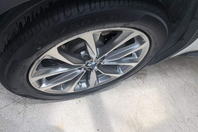 Used BMW X3 2020 xDrive25i Luxury Package Left Front Wheel Hub