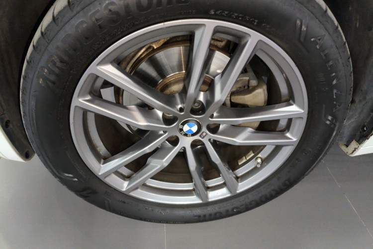 Used BMW X3 2020 xDrive28i M Sport Package Left Front Wheel Hub