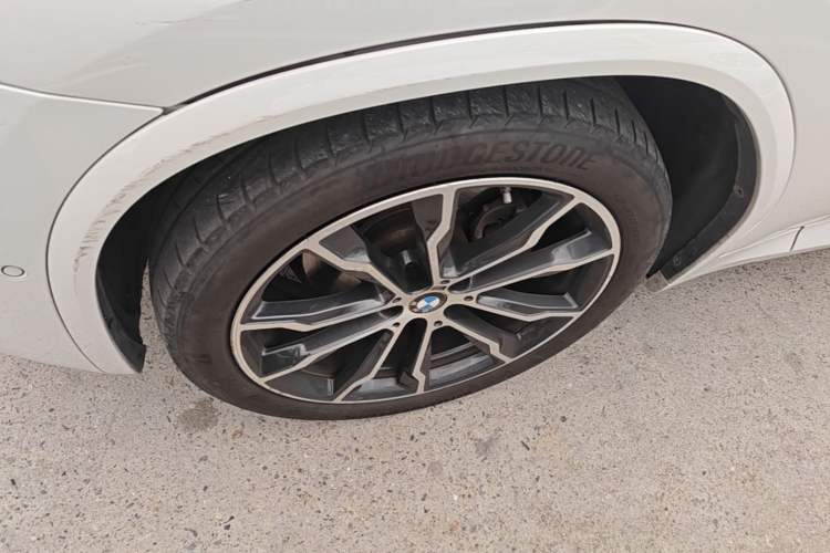 Used BMW X3 2020 xDrive30i Luxury Model with M Sport Package Left Front Wheel Hub