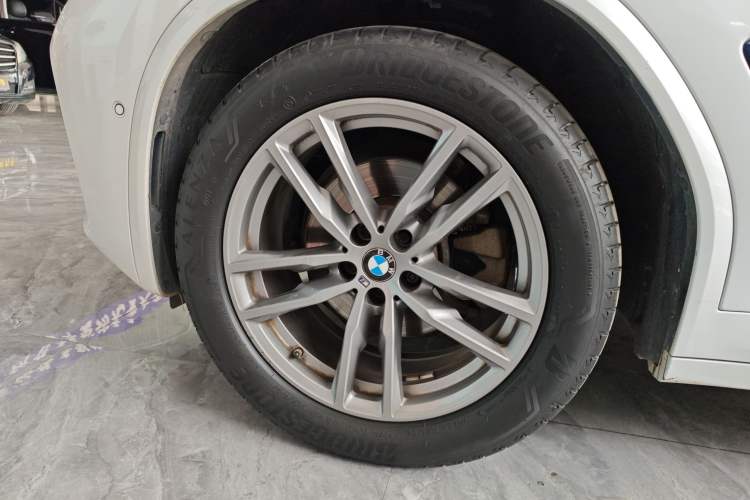 Used BMW X3 2020 xDrive25i M Sport Package Left Front Wheel Hub