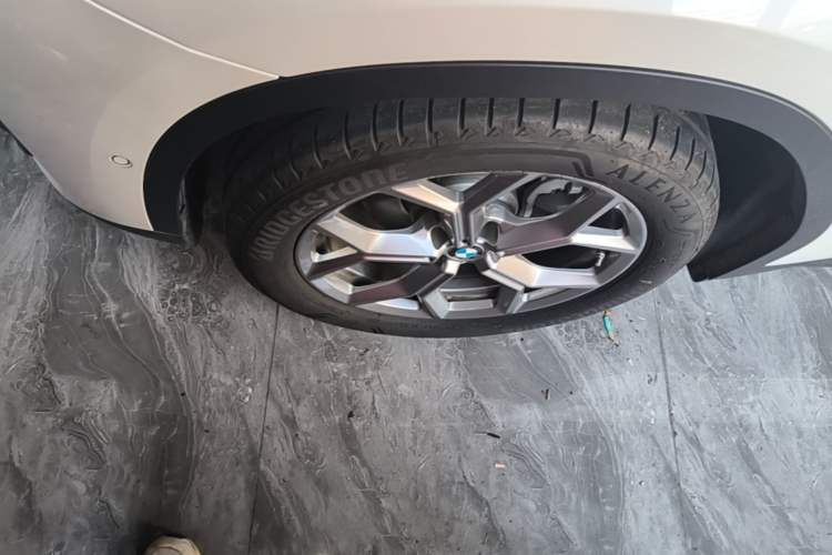 Used BMW X3 2020 xDrive28i Luxury Package Left Front Wheel Hub