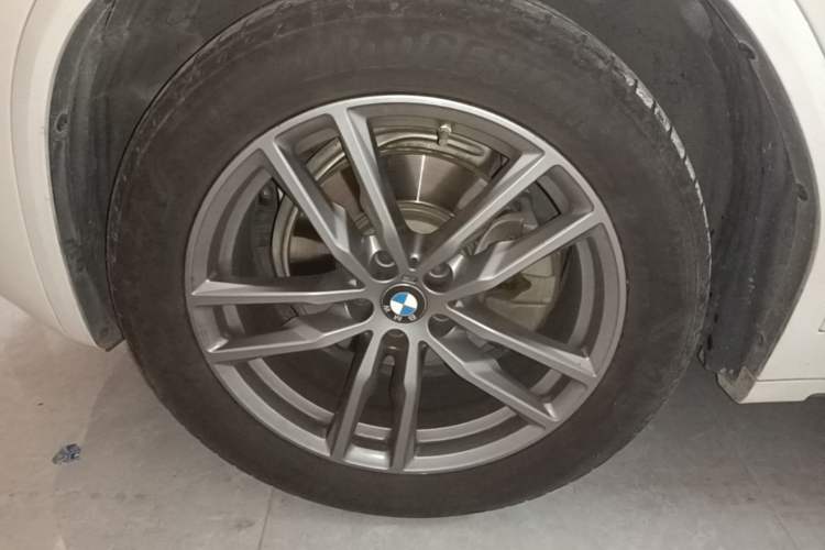 Used BMW X3 2020 xDrive28i M Sport Package Left Front Wheel Hub