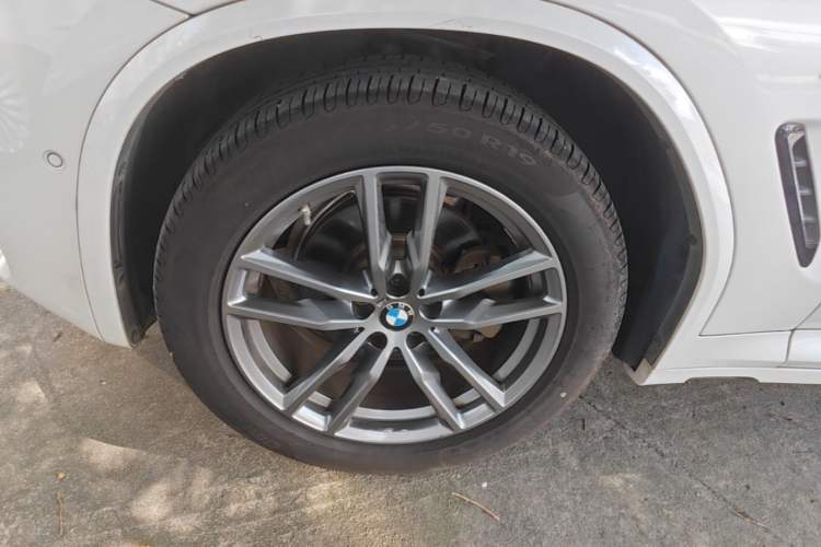 Used BMW X3 2020 xDrive28i M Sport Package Left Front Wheel Hub