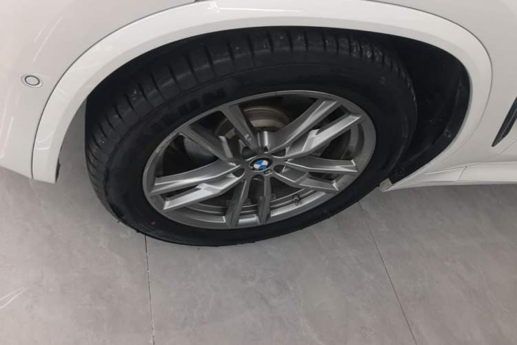 Used BMW X3 2020 xDrive25i M Sport Package Left Front Wheel Hub