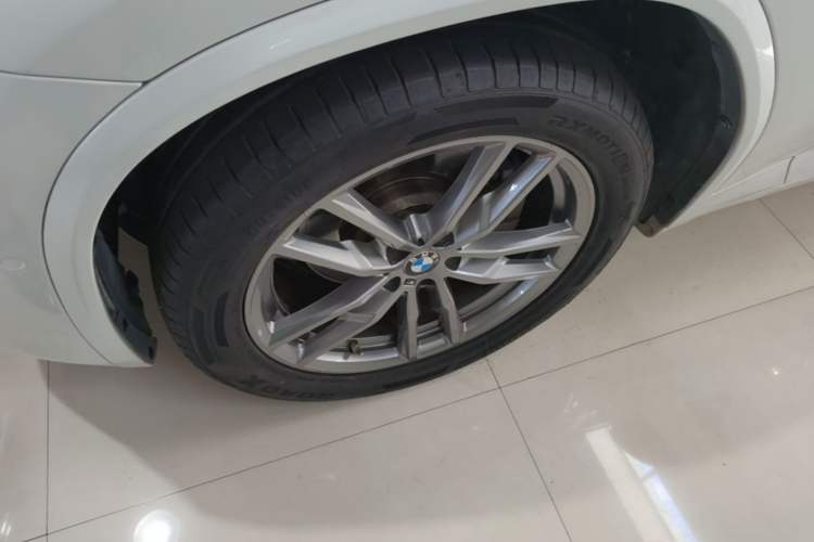 Used BMW X3 2020 xDrive28i M Sport Package Left Front Wheel Hub