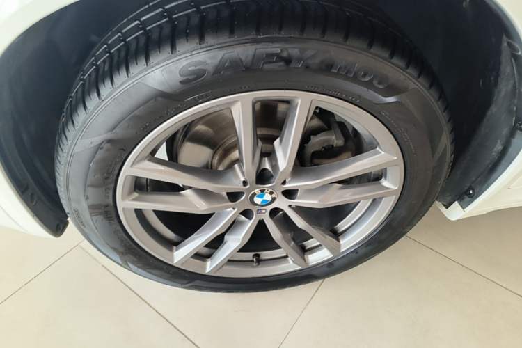 Used BMW X3 2020 xDrive28i M Sport Package Left Front Wheel Hub