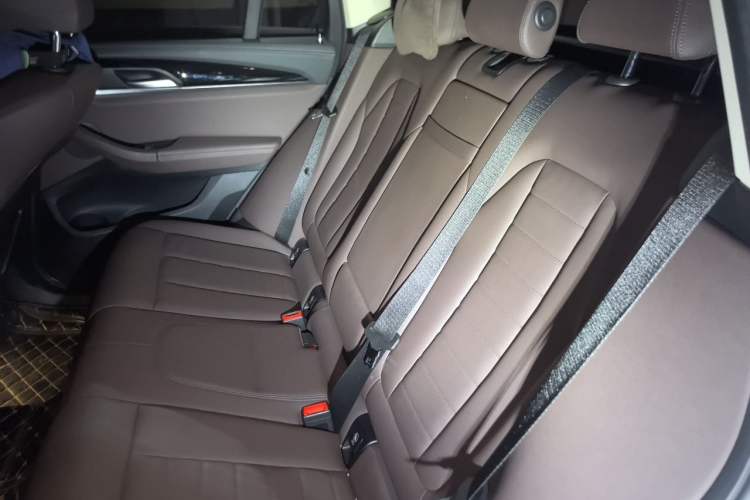 Used BMW X3 2020 xDrive25i Luxury Package Left Rear Seat