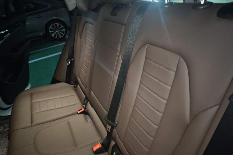 Used BMW X3 2020 xDrive25i Luxury Package Left Rear Seat
