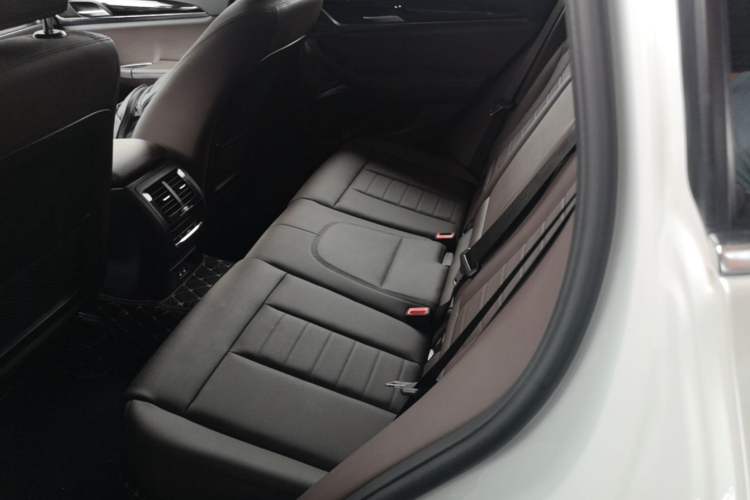 Used BMW X3 2020 xDrive25i Luxury Package Left Rear Seat